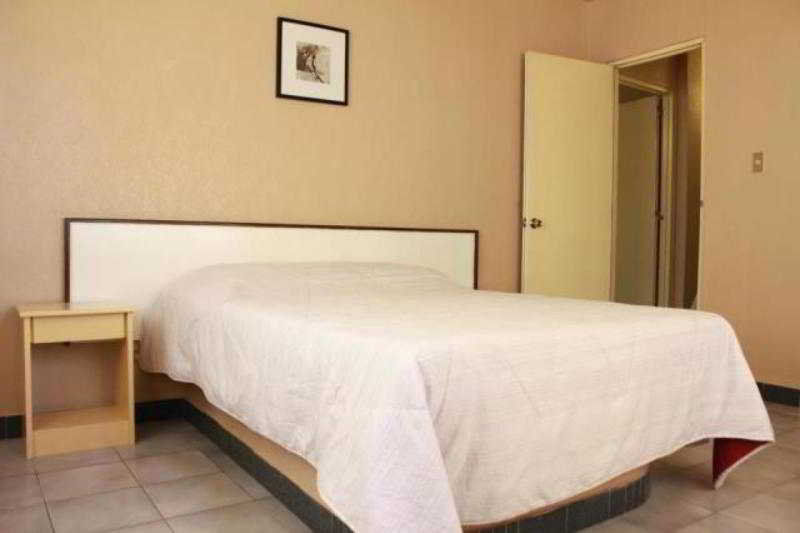 Red Knight Gardens Hotel Davao City Kültér fotó